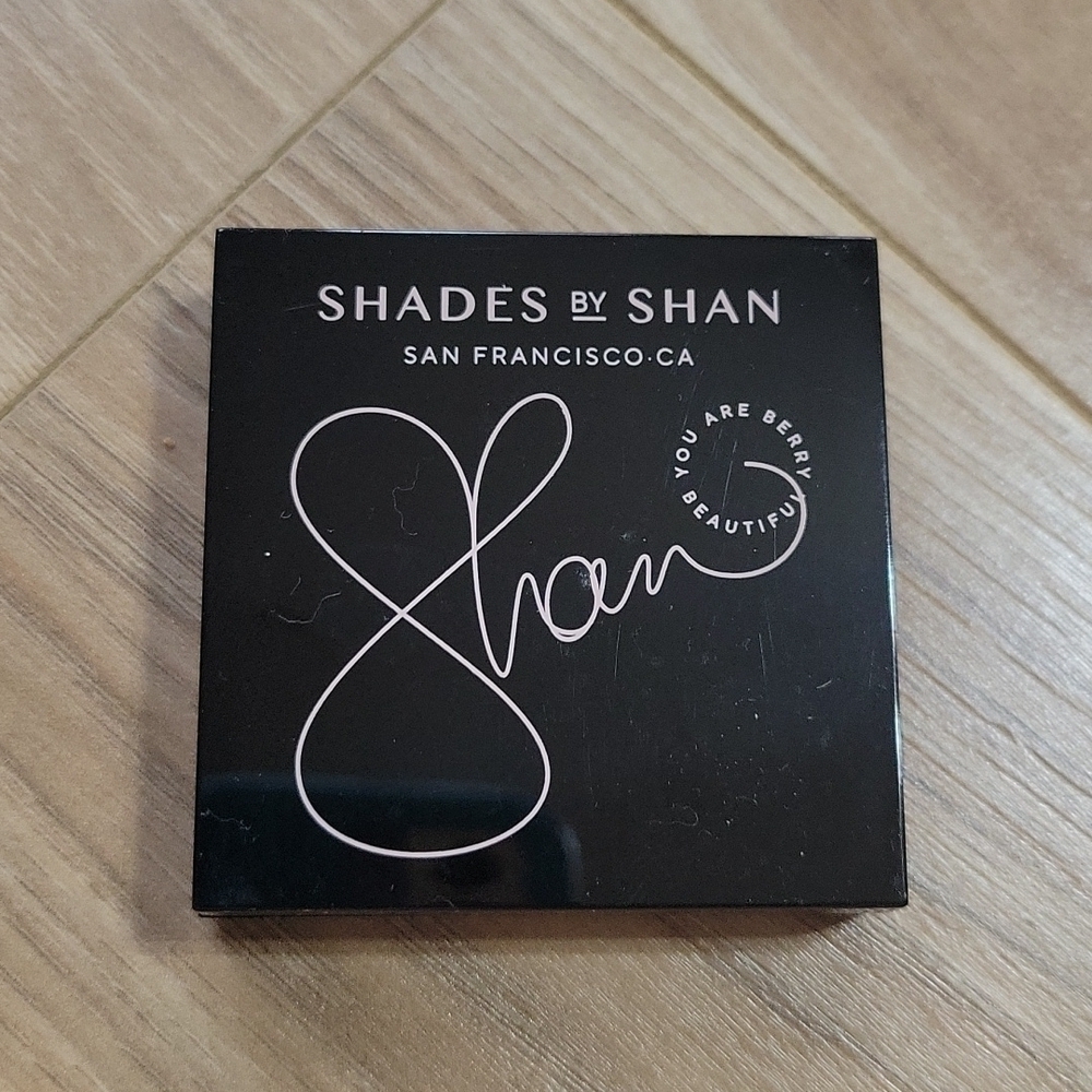3/$15 Shades by Shan Highlighter/Bronzer Single- Marjorie